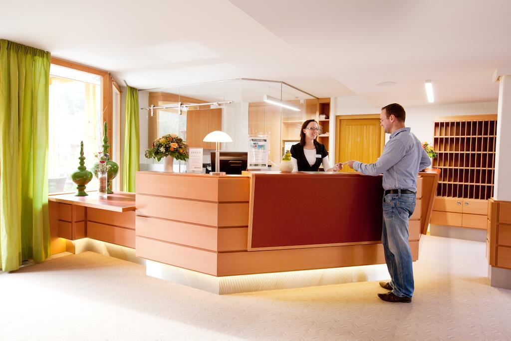 Hotel Und Appartementhof Waldeck Бад-Фюссинг Экстерьер фото